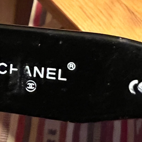 Vintage Chanel Sunglasses 01948 94305 certified Black Round Lunettes Sunglasses main image 6